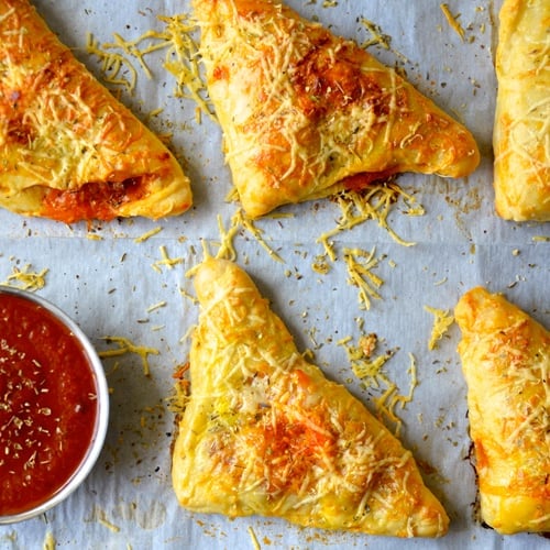 Cheesy Chicken Pizza Pockets