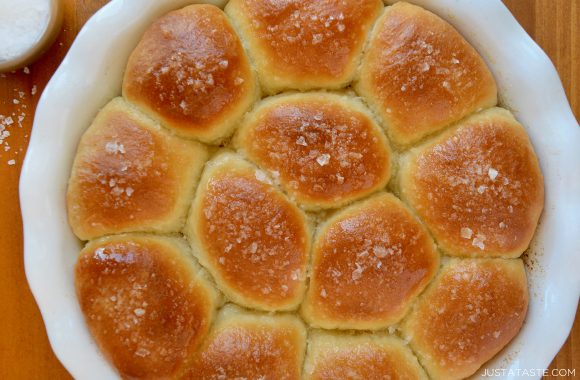 The best Easy Homemade Dinner Rolls in round baking dish