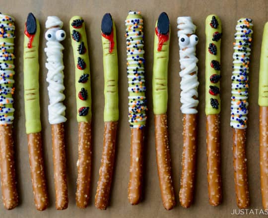 Chocolate Halloween Pretzels