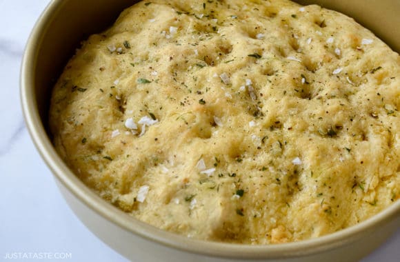 Round baking pan containing Easy Focaccia Bread No-Yeast