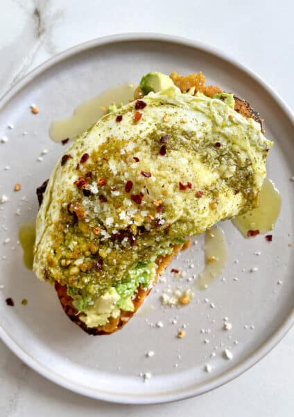 Pesto Eggs on Cheese Toast Recipe