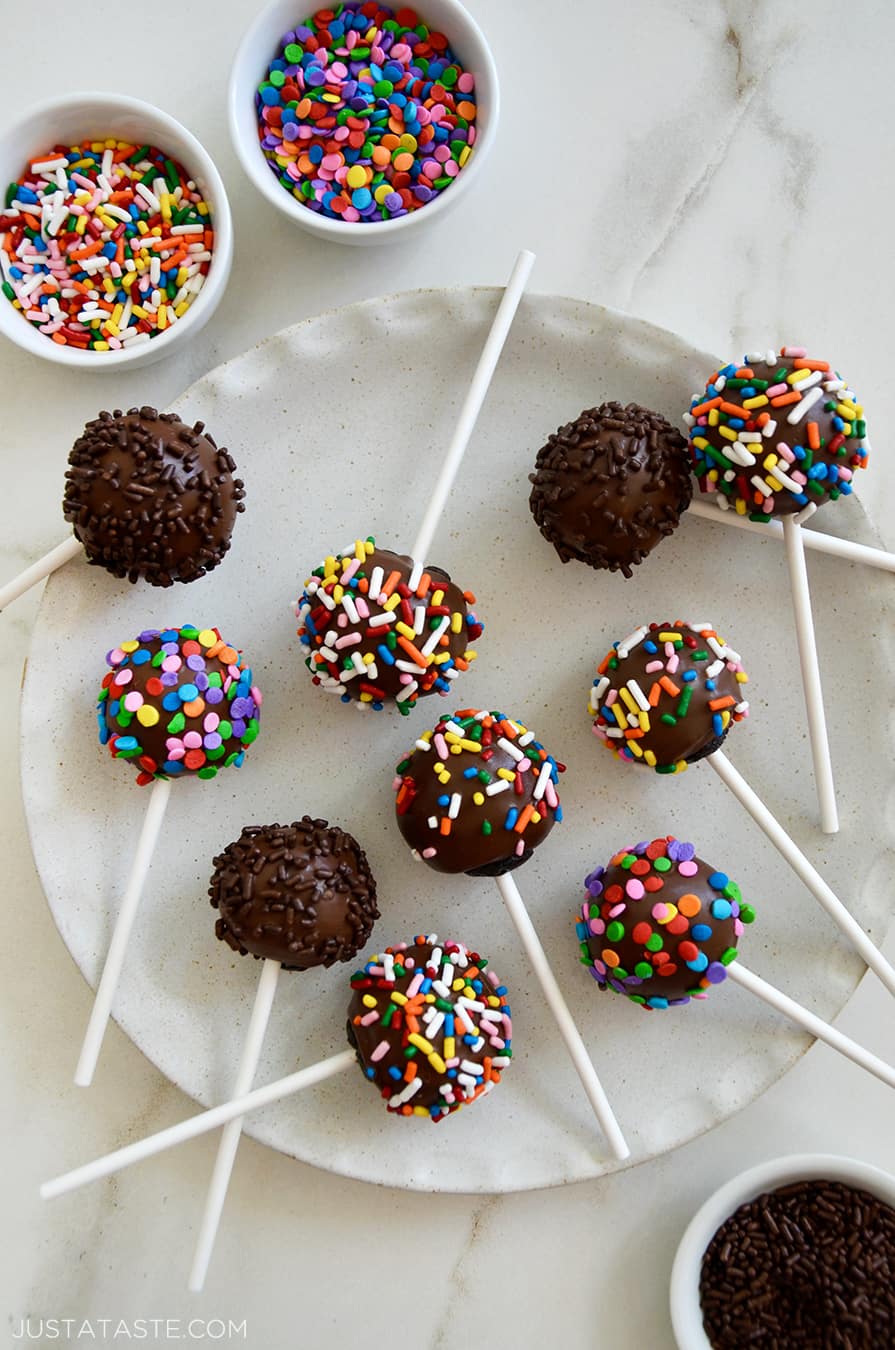 No-Bake Chocolate Cookie Pops - Just a Taste