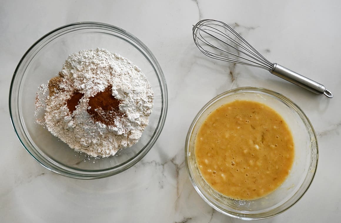 Glass bowls containing banana bar ingredients